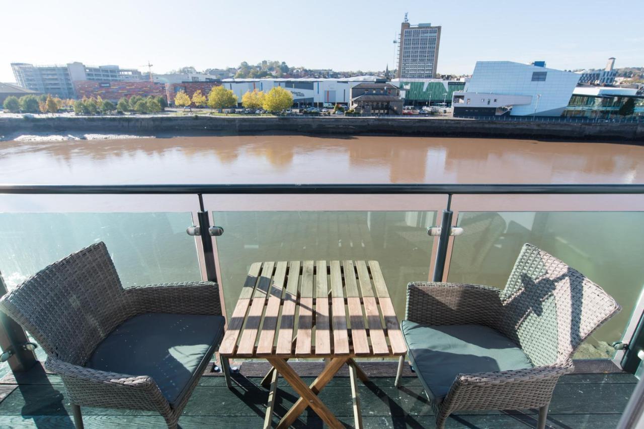 Appartement Raphael Heights à Newport  Extérieur photo
