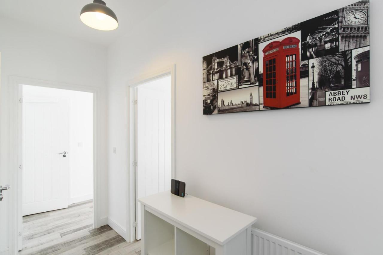 Appartement Raphael Heights à Newport  Extérieur photo
