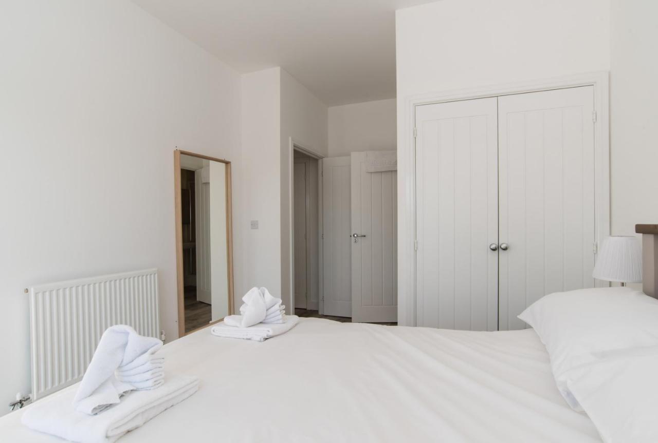 Appartement Raphael Heights à Newport  Extérieur photo